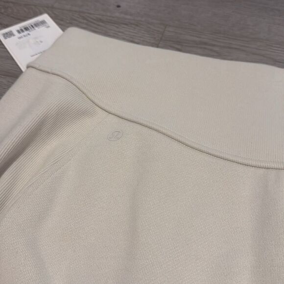 NWT LuLuLemon Scuba High Rise Mini Skirt Bone Extra Large - Picture 7 of 12